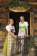 © tunedin - Zwei Frauen tragen Dirndl , Portrait