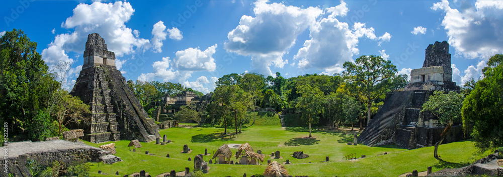 Panorama Tikal Ruins in Guatemala - obrazy, fototapety, plakaty 