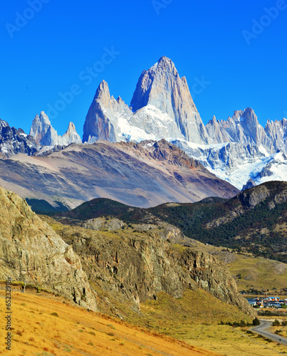 Obraz na płótnie canvas czteroczęściowy "tetraptyk" Słynne szczyty fitz roy w Andach