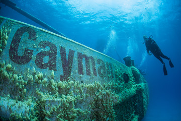 Wall Mural - Cayman Shipwreck