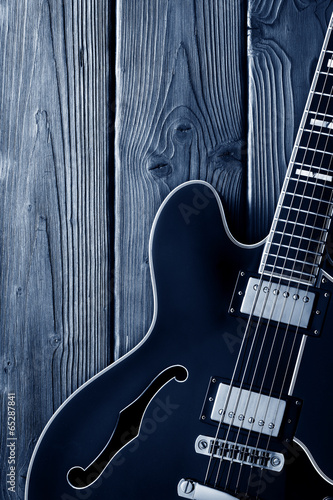Dekoracja na wymiar  gitara-elektryczna-na-niebiesko