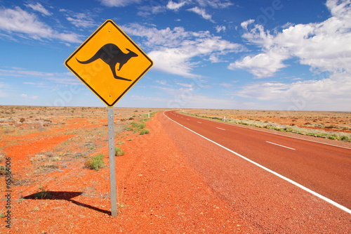 Obraz Dibond Australijskie niekończące się drogi