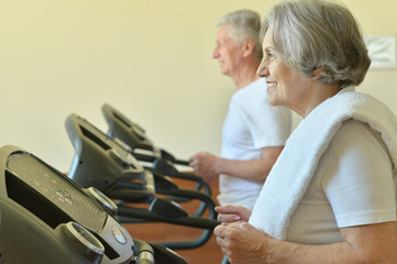 Sticker - Couple exercising in gym