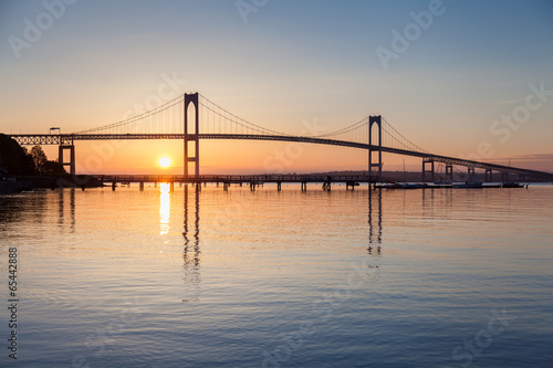 Naklejka ścienna Newport Bridge Sunrise