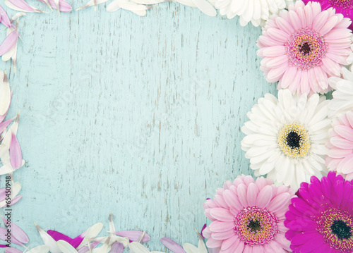 Board z aluminiowym obramowaniem Jasnoniebieskie drewniane rocznika tle