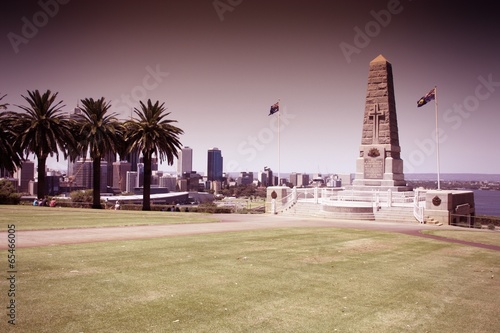Plakat na papierze fotorealistycznym Perth War Monument, Australia. 