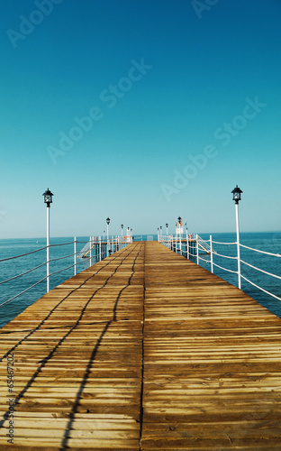 Board z aluminiowym obramowaniem Drewniane molo