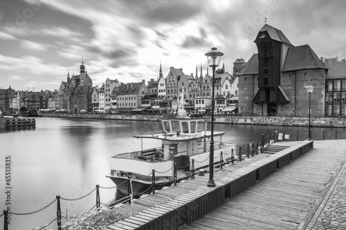 Obraz w ramie The medieval port crane over Motlawa river in Gdansk, Poland