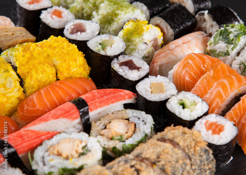 Naklejka samoprzylepna Zestaw sushi japoński owoce morza