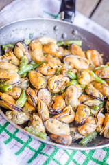 Sticker - Fried mussels on the pan