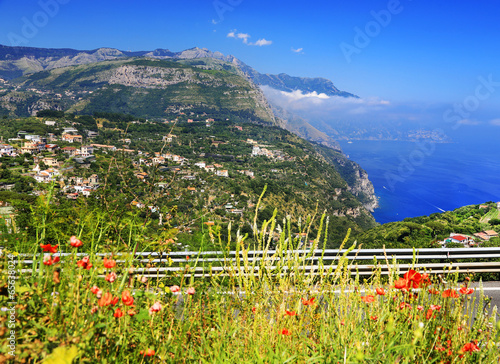 Tapeta ścienna Widok na wybrzeże Amalfi Morza Tyrreńskiego (Kampania, Włochy)