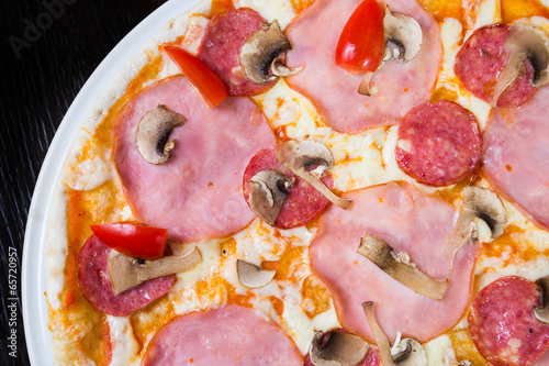 Fotoboard na płycie Apetyczna pizza z szynką