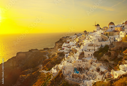 Tapeta ścienna Oia o zachodzie słońca, santorini