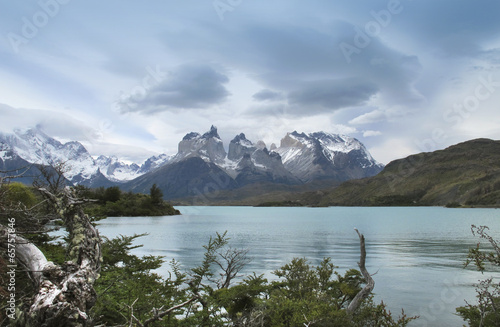 Obraz na płótnie canvas dwuczęściowy "dyptyk" Szczyty torres del paine. 