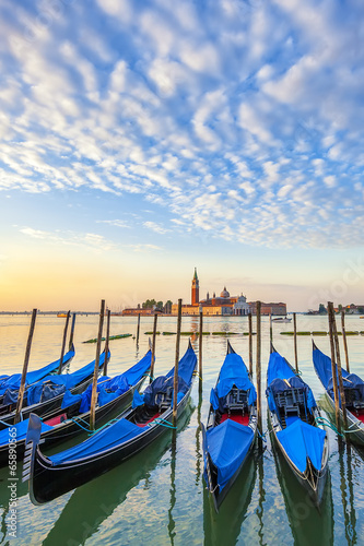 Tapeta ścienna San Giorgio Maggiore Kościół i gondole w Wenecji