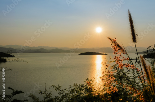 Naklejka na kafelki High angle view beautiful lake at sunset
