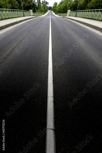 Board z aluminiowym obramowaniem Droga