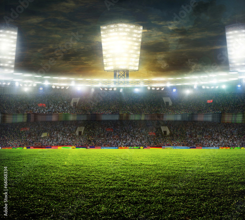 Board z aluminiowym obramowaniem Stadion sportowy i koncerty puste w słoneczny dzień