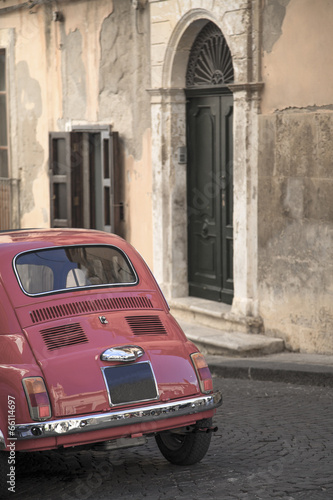 Naklejka - mata magnetyczna na lodówkę Vintage car on the italian street