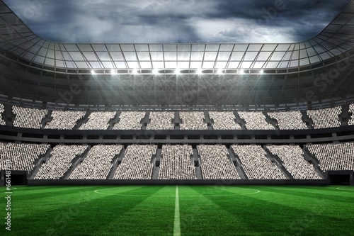 Board z aluminiowym obramowaniem Duży stadion piłkarski z fanami w kolorze białym
