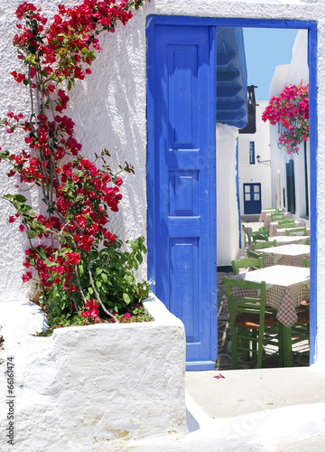Tapeta ścienna Tradycyjna architektura miejscowości oia na wyspie santorini, gre