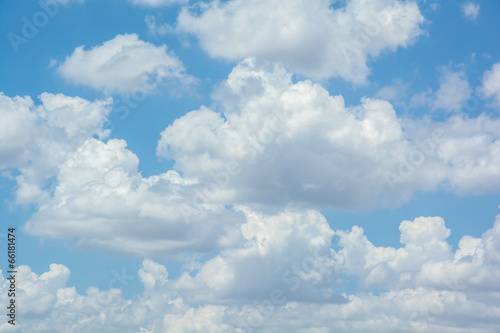 Naklejka dekoracyjna white clouds on blue sky