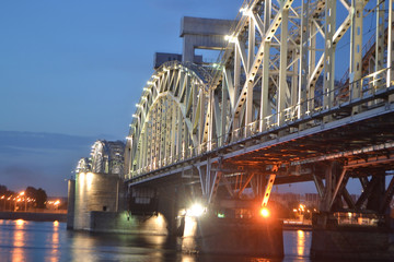 Wall Mural - Finland Railway Bridge at night