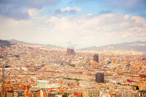 Board z aluminiowym obramowaniem Widok z góry barcelona w lecie