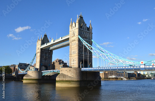 Naklejka samoprzylepna Tower Bridge w Londynie