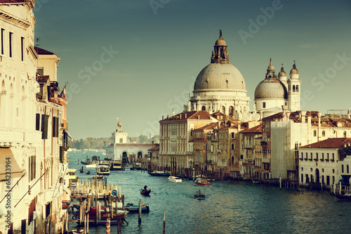 Board z aluminiowym obramowaniem Kanał grande i bazylika santa maria della salute, wenecja, włochy