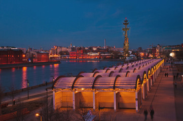 Wall Mural - Moscow river view on Krimskaya Embankment at Night