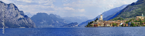 Fotoboard na płycie Panorama pięknego jeziora garda, malcesine. 
