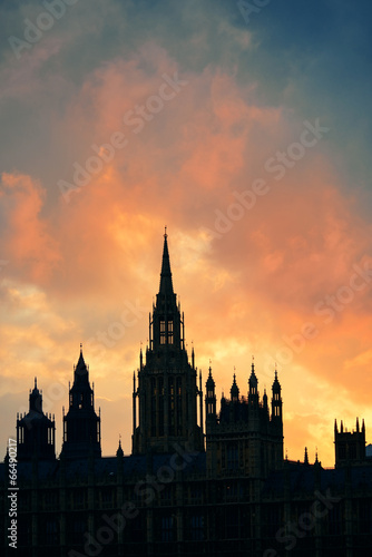 Plakat na papierze fotorealistycznym Sylwetka pałacu westminsterskiego