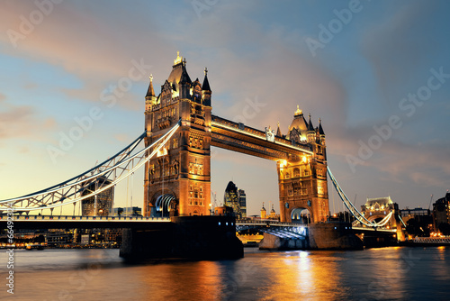 Naklejka samoprzylepna Tower Bridge Londyn