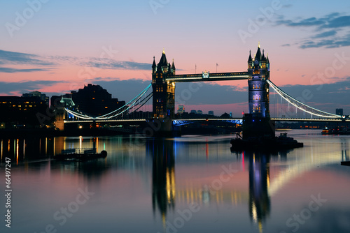 Naklejka samoprzylepna Tower Bridge Londyn
