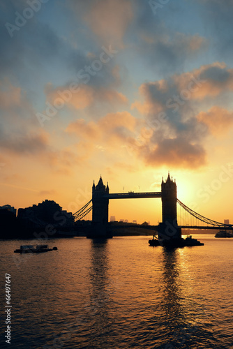 Naklejka samoprzylepna Tower Bridge Londyn