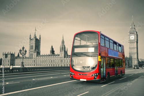 Plakat na papierze fotorealistycznym Autobus w Londynie