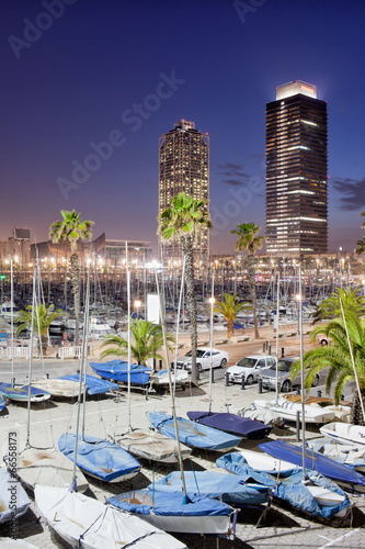 Fotoboard na płycie Port olimpic marina w nocy w barcelona