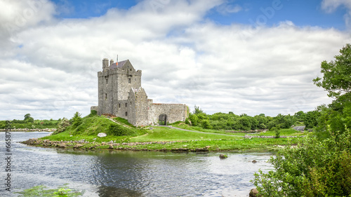 Naklejka samoprzylepna Dunguaire castle irlandia