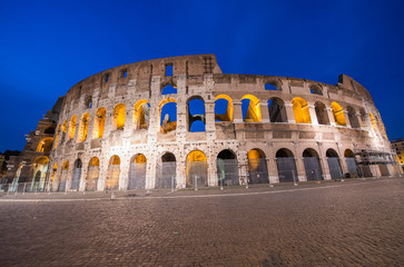 Wall Mural - Rome, The Colosseum. Night view on a beautiful summer night