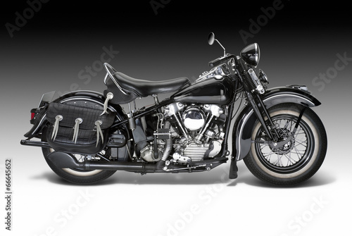 zabytkowy-vintage-czarny-motocykl