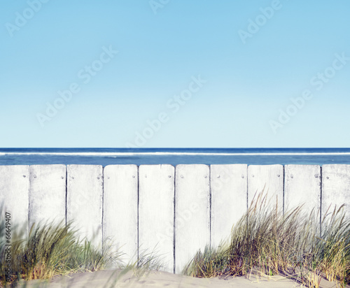 Board z aluminiowym obramowaniem Plaża i ogrodzenie