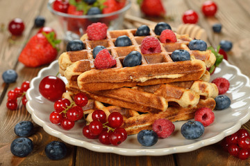 Canvas Print - Liege waffles with berries