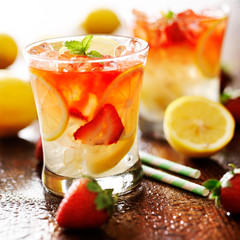 Wall Mural - strawberry lemonade with mint garnish