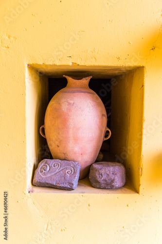 Peru Pre Columbian Vase Ancient Aztec And Maya Stone Buy This