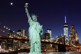 Fototapeta Koty - Brooklyn Bridge and The Statue of Liberty at Night