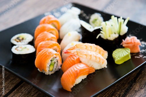 Fotoboard na płycie Zestaw sushi japoński owoce morza