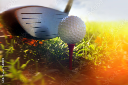 Obraz na płótnie canvas dwuczęściowy "dyptyk" Kij golfowy i piłka w trawie