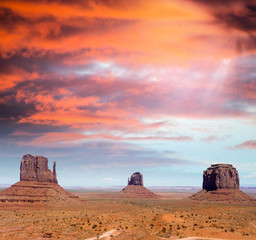 Wall Mural - The unique buttes and landscape of Monument Valley, Utah, USA.