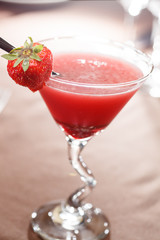 Canvas Print - strawberry cocktail